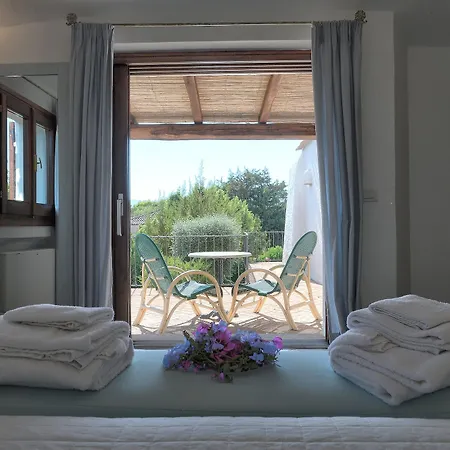 Nibaru 4* Capriccioli (Sardinia)