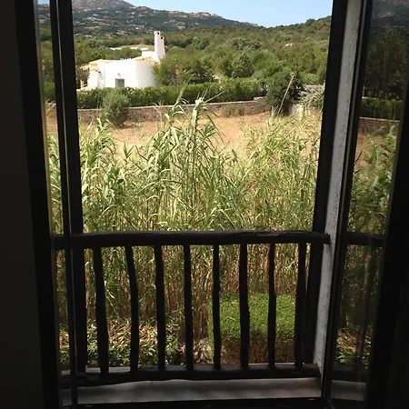Nibaru מלון Capriccioli (Sardinia)