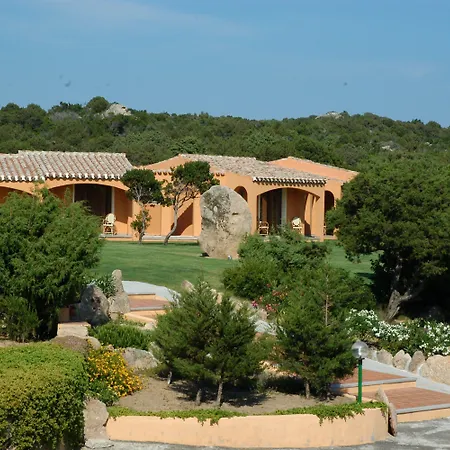 尼巴露酒店 4* Capriccioli (Sardinia)