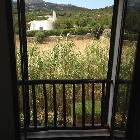Nibaru Hotell Capriccioli (Sardinia)
