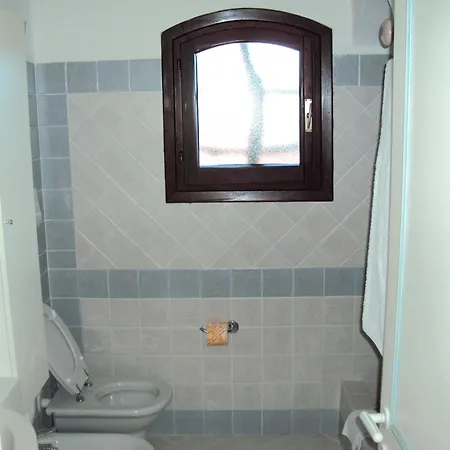 Hotell Nibaru Capriccioli (Sardinia)