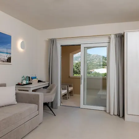 Nibaru Hotel 4*