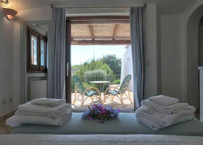 尼巴露酒店 4* Capriccioli (Sardinia)