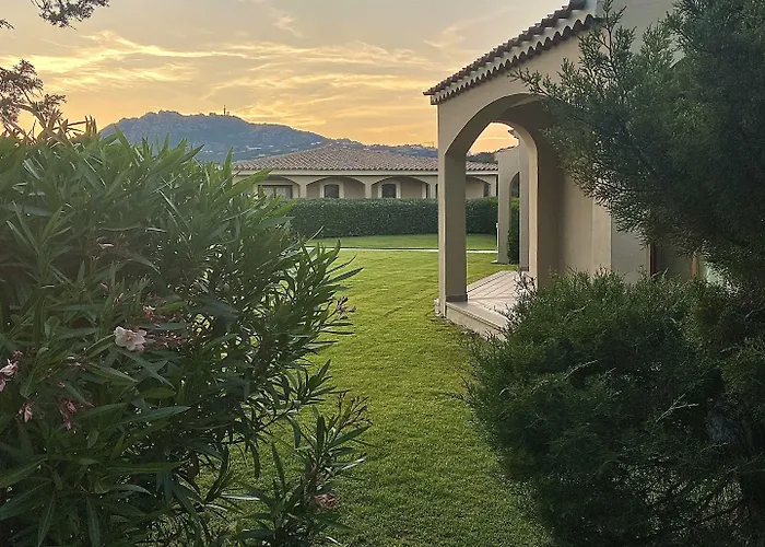 Hotel Nibaru Capriccioli (Sardinia)
